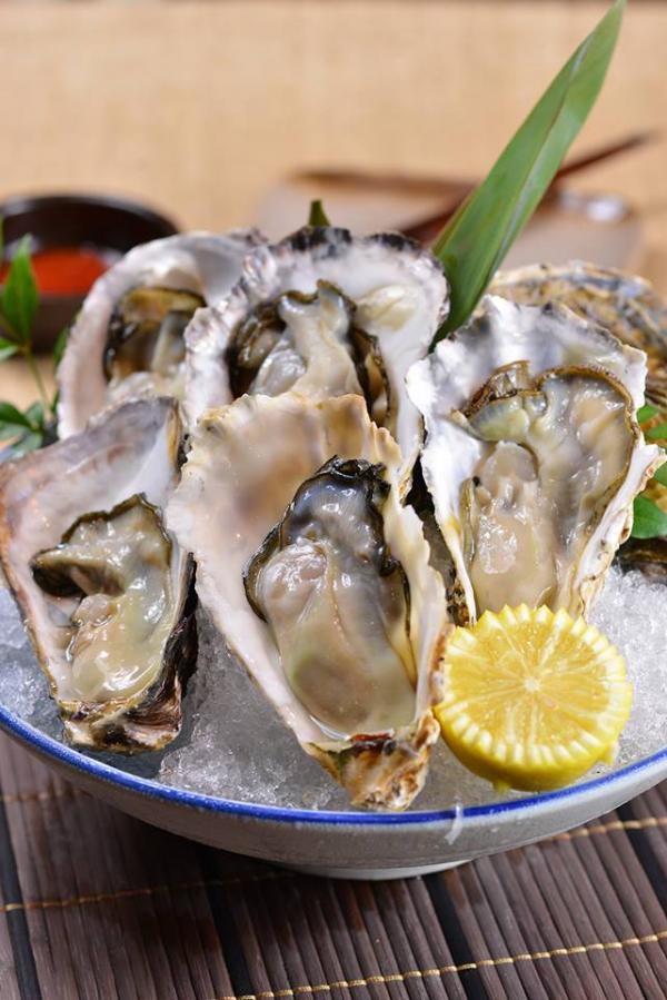 $1啤酒、日本生蠔!連鎖日式餐廳十周年優惠