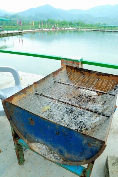 釣完魚後可即時享用戰利品。