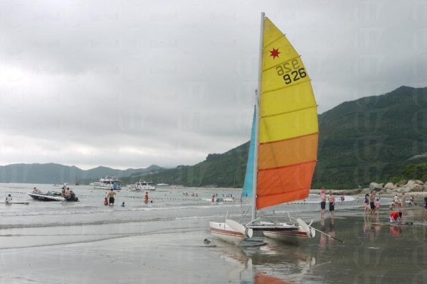 滑浪風帆可讓玩家感受到飛越水面的刺激。