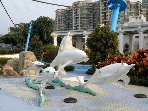 中華白海豚雕塑。