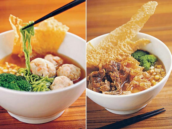 金牌手打海蝦丸麵 $55/ 韓式泡菜牛肋條麵 $46