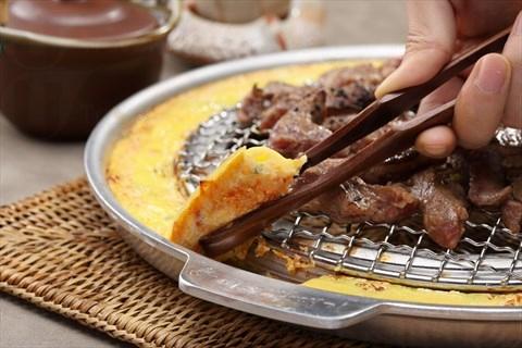 新麻蒲是韓國唯一擁有「爐邊烤蛋」的烤肉店
