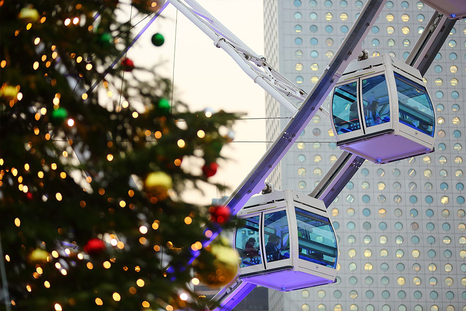 聖誕燈飾點綴！香港摩天輪冬日樂園