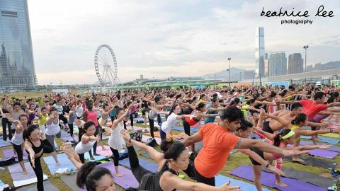 8堂瑜珈班免費學 西九大型瑜珈日 港生活 尋找香港好去處