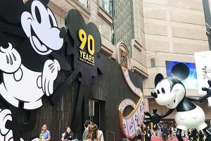 銅鑼灣「米奇周年展」6米高米奇任你影 | 帶您$68玩盡尖沙咀 