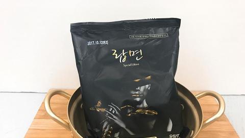 黑色型格亮照！韓國龍蝦湯即食麵