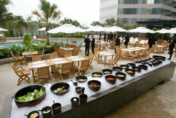 酒店內的 The Grill 露天燒烤餐廳。