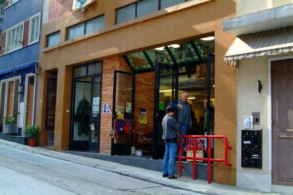 四方街的 Cloth Haven 屬一個周日市集。