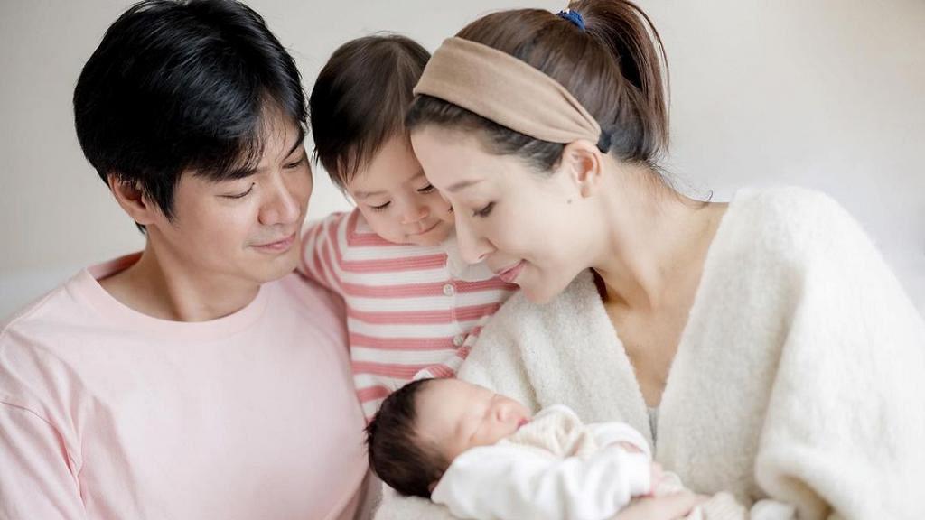 42歲楊茜堯秘密產子誕下第二胎！ 與羅子溢結婚5年一家四口湊成好字
