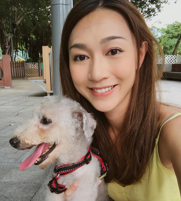 港姐之后就到国际小姐!香港代表汤洛晴同样高质充满女神feel