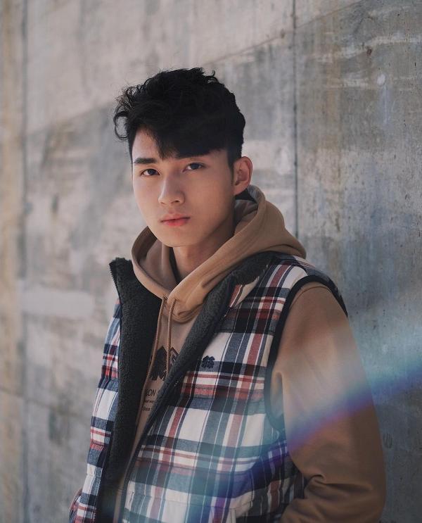 TVB推「千禧五虎」搶攻年輕市場挑機男團MIRROR 個個都六嚿腹肌受力捧最老33歲先上位 | 港生活 - 尋找香港好去處